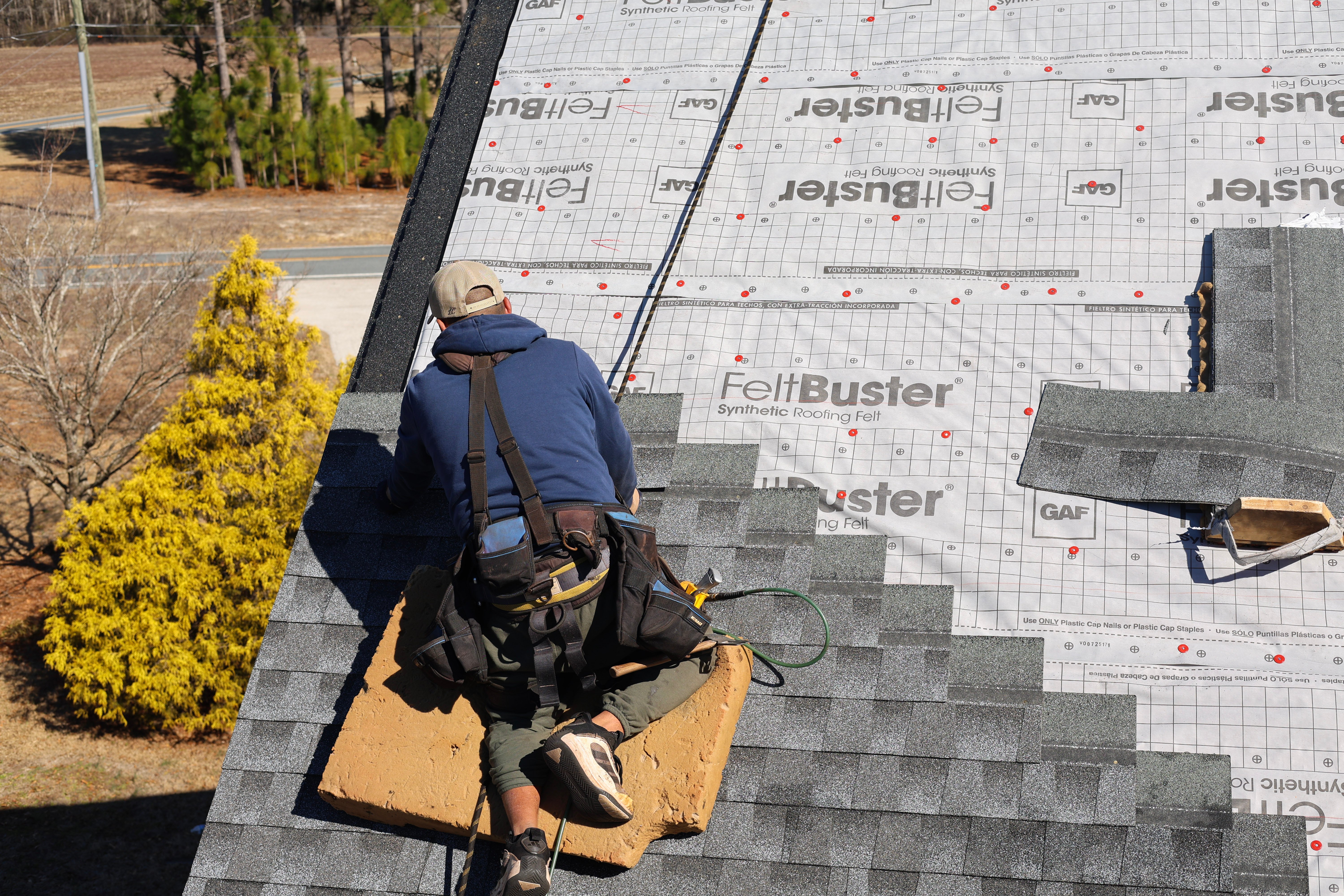 SPR Roofer installing GAF Shingle