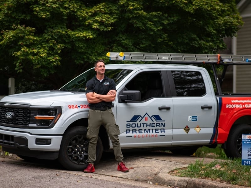 southern-premier-roofing-service-truck-team-member-brand-photo